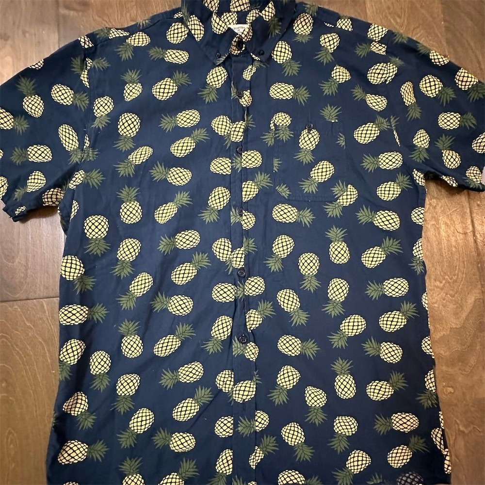 Artistry In Motion Men's Pineapple‎ Print Blue Short Sleeve Button-Up Shirt L
